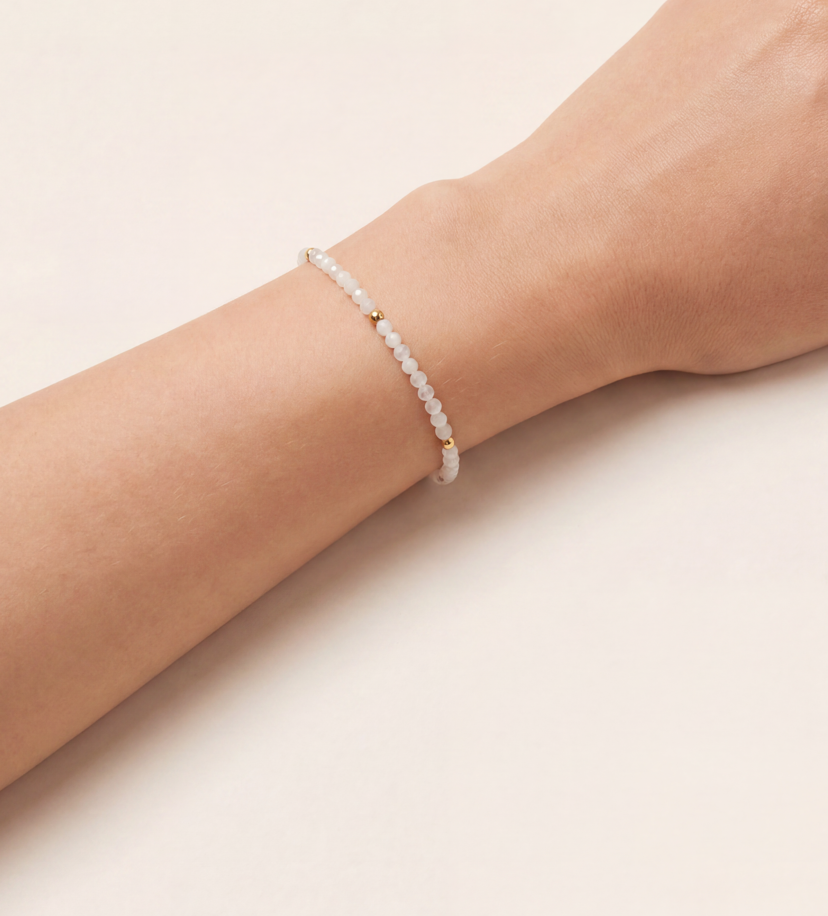 Alizea Mondstein Armband Edelstahl vergoldet