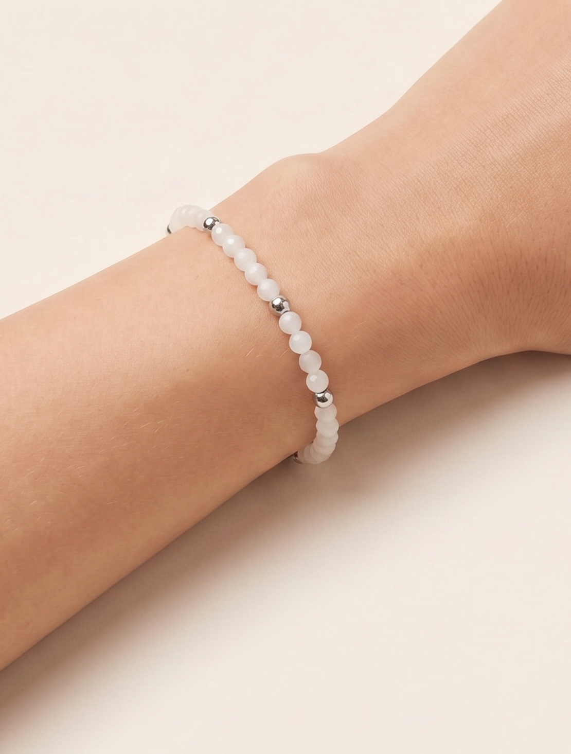 Hieno Mondstein Armband silberfarbig