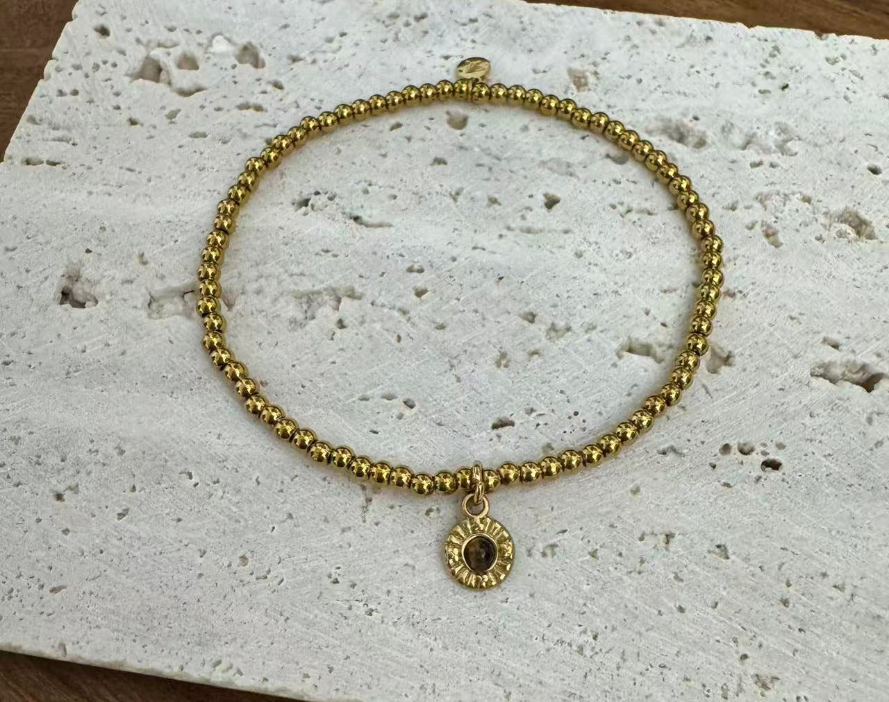 Armband Sela Tigerauge Edelstahl Goldfarbig